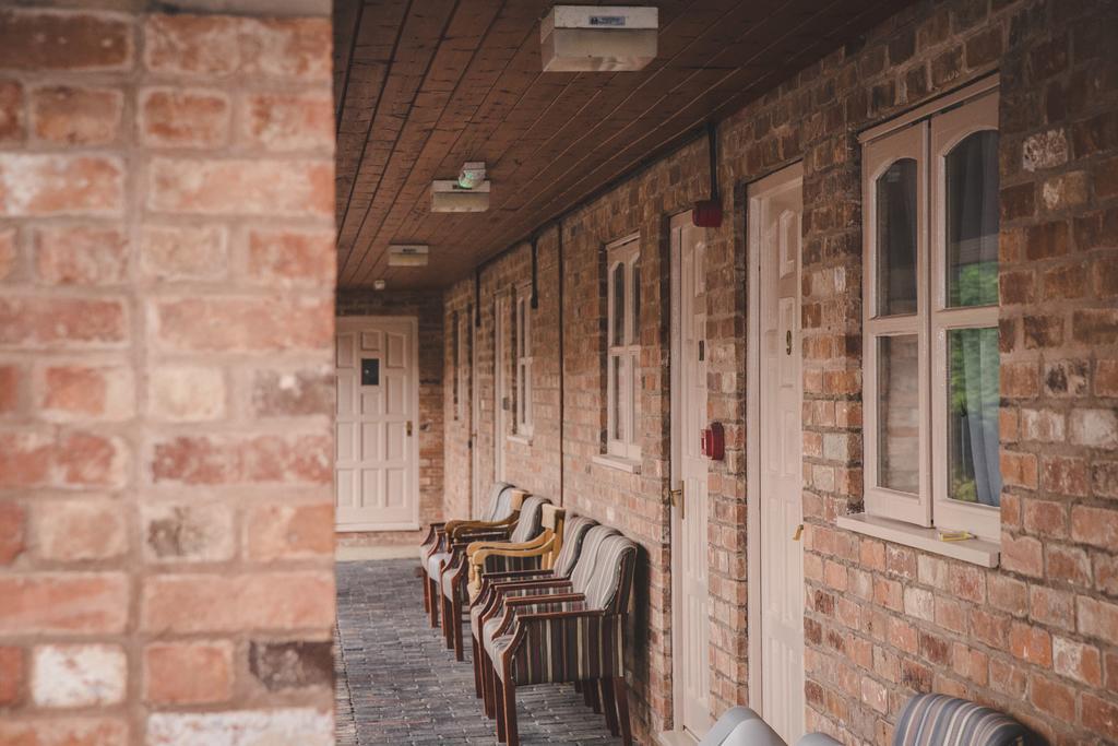 The Old Fourpenny Hotel Warwick  Kültér fotó